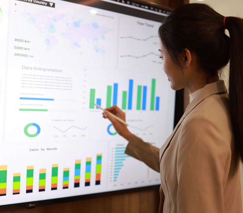 EM-BLOG-what-does-a-data-scientist-do-2054965214